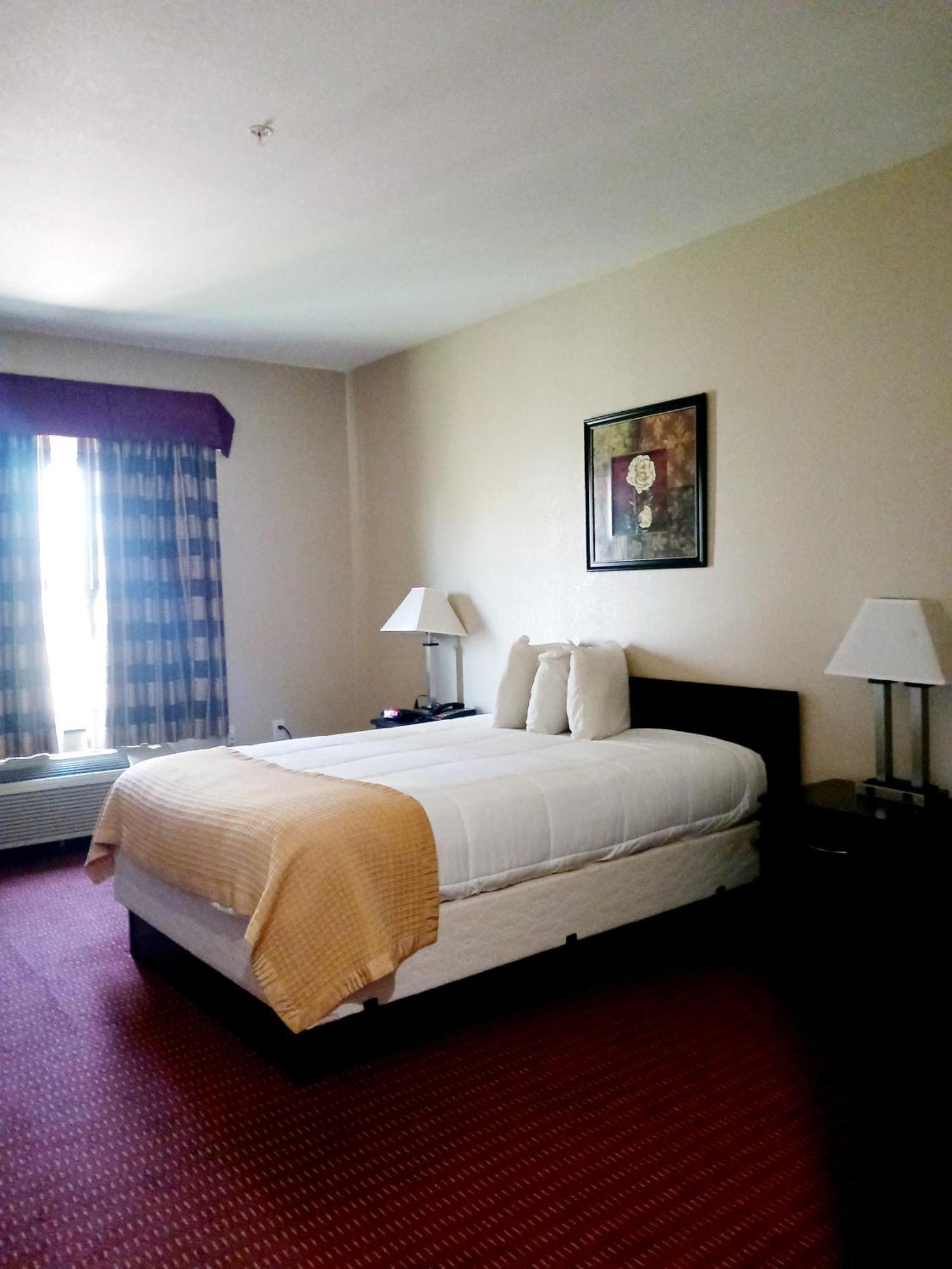 Yorktown Inn And Suites Exterior foto
